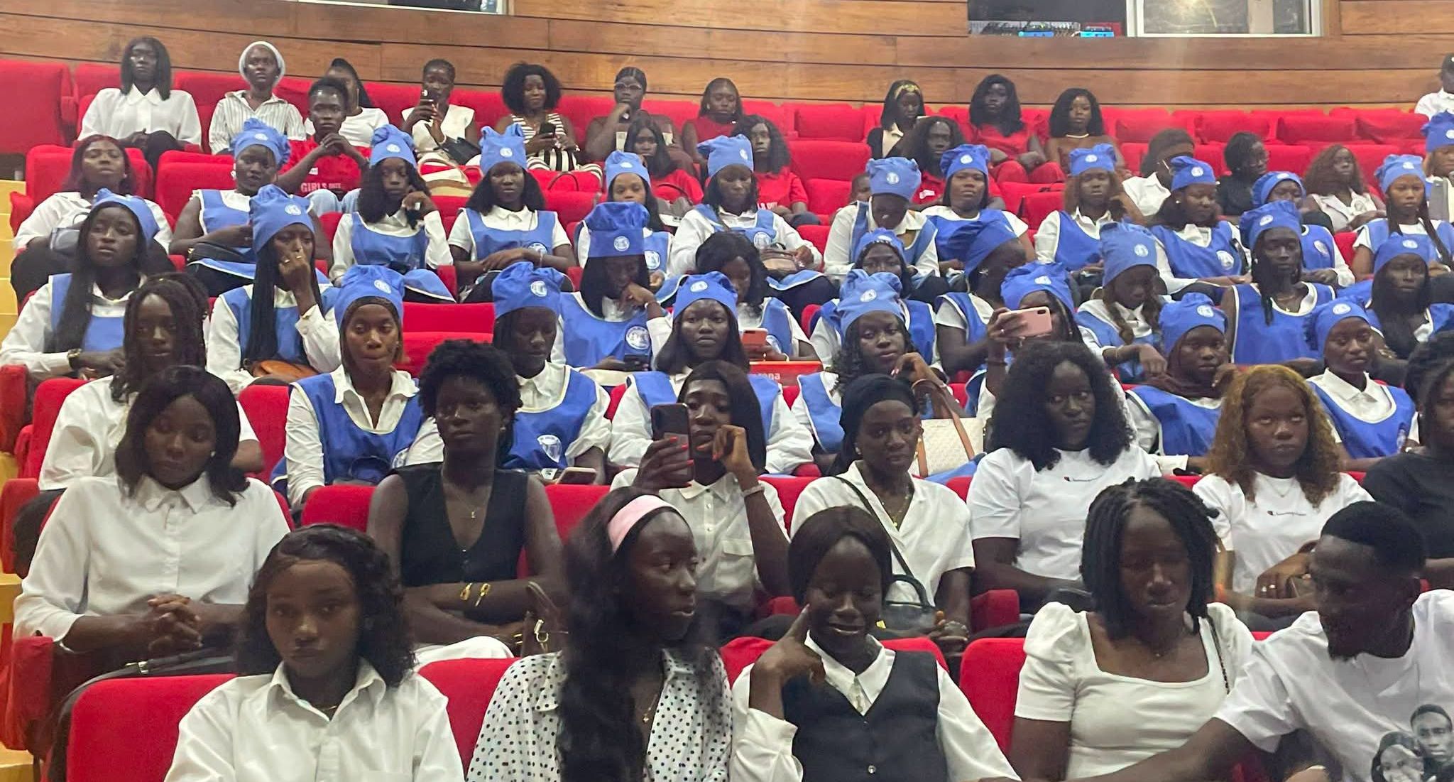 Empreendedorismo:  150 jovens recebem certificados de formação em Bissau